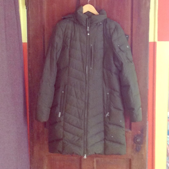 Eddie Bauer Women's Sun Valley Down Parka - Picture 2 of 5